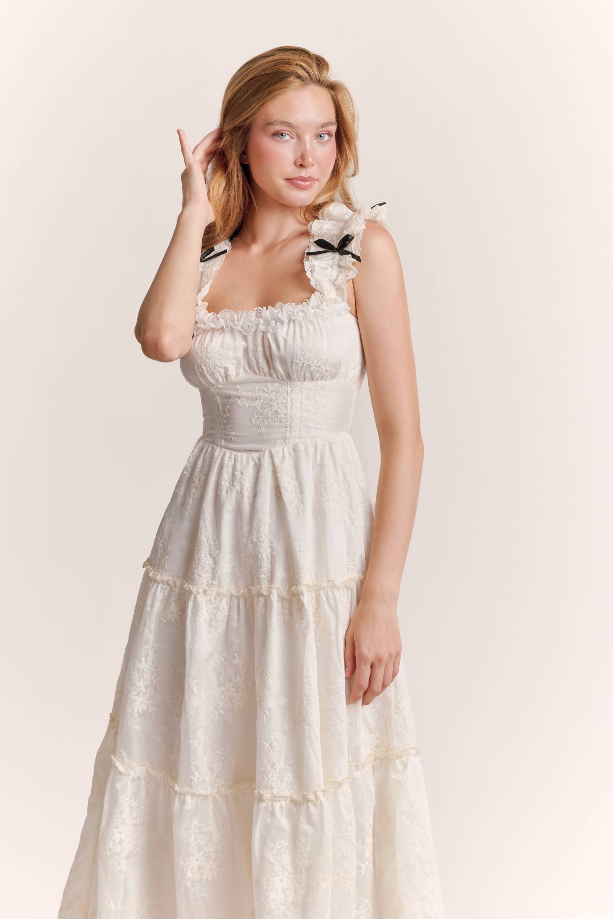 Daria Viscose Midi Dress in Ivory