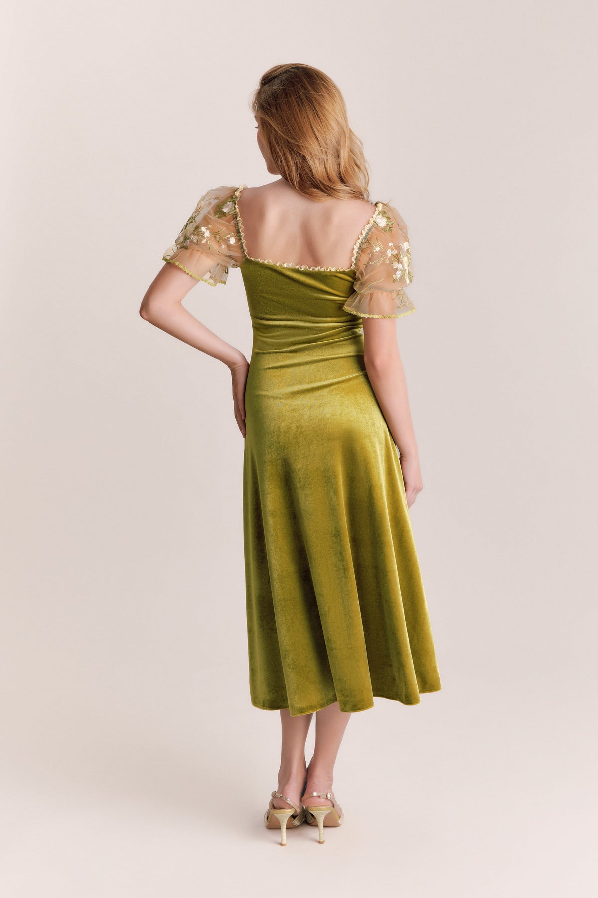 Liliana Green Velvet Puff Sleeve Midi Dress