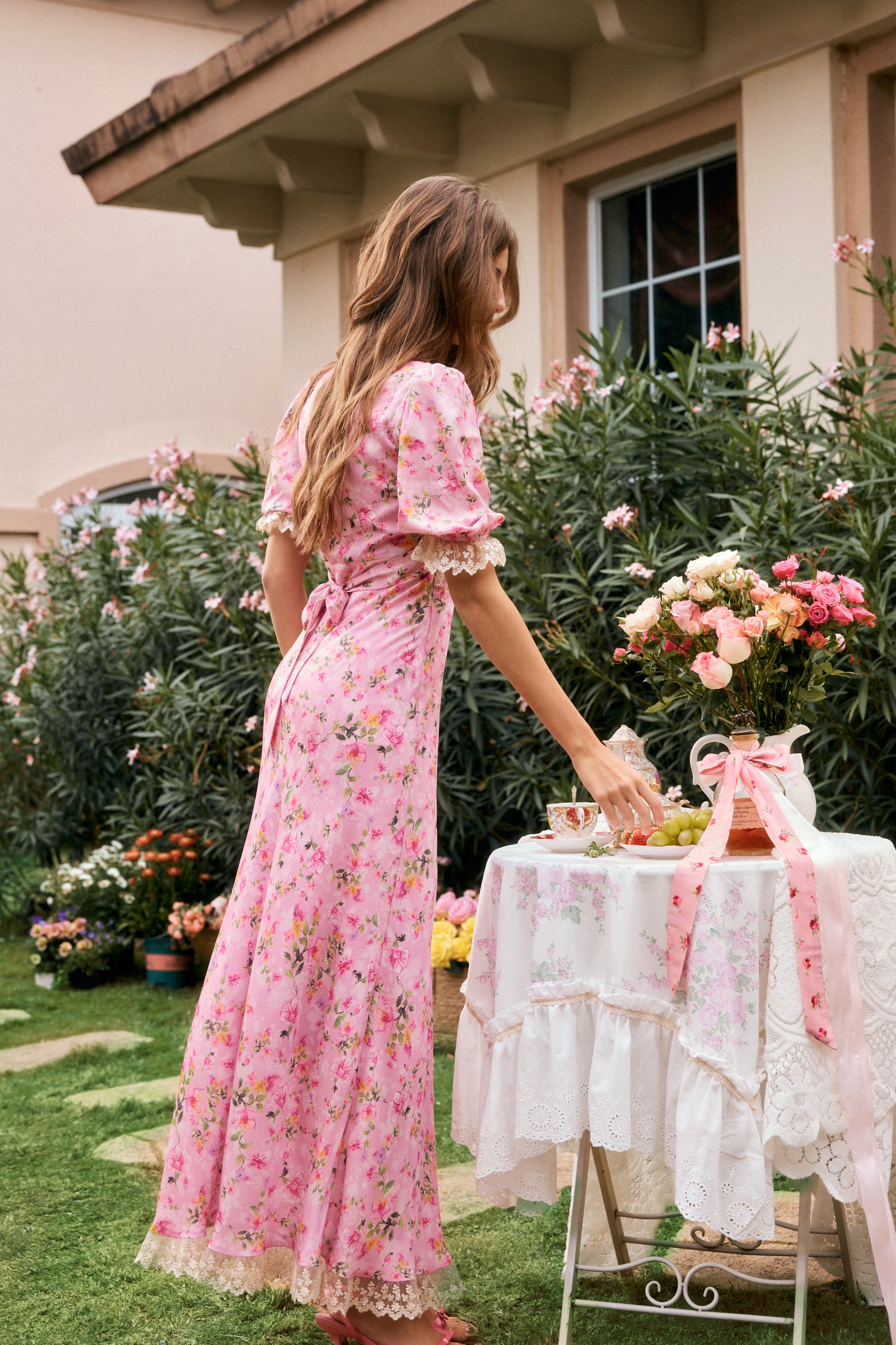 Divia Floral Georgette Midi Dress in Carnation Pink