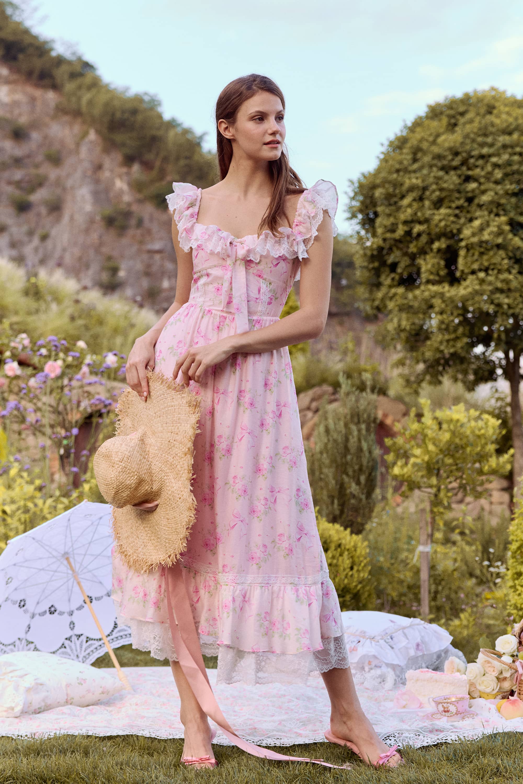 Anya Floral Crepe Midi Dress in Blush Pink