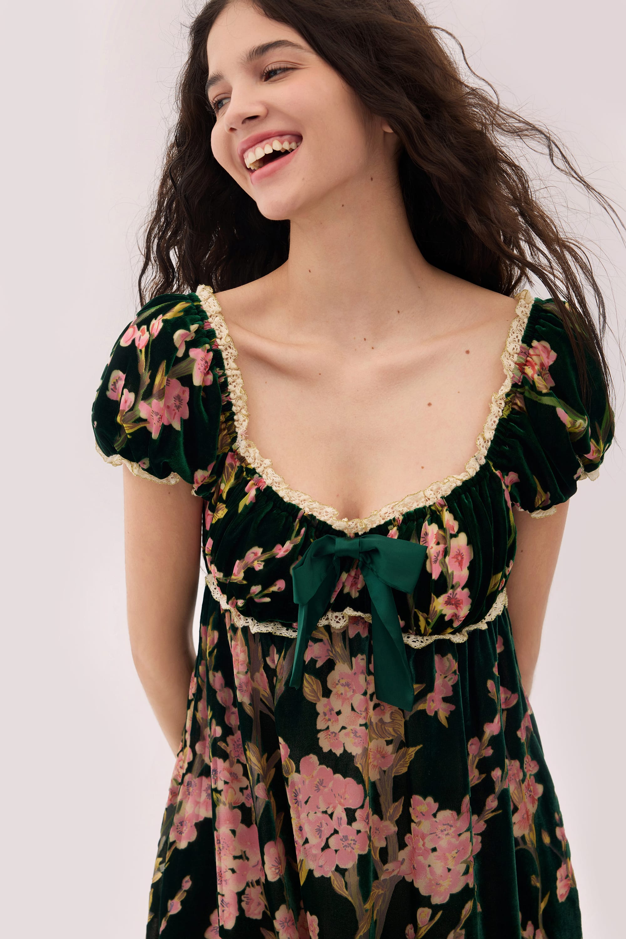 Georgiana Burnout Velvet Midi Dress in Forest Green