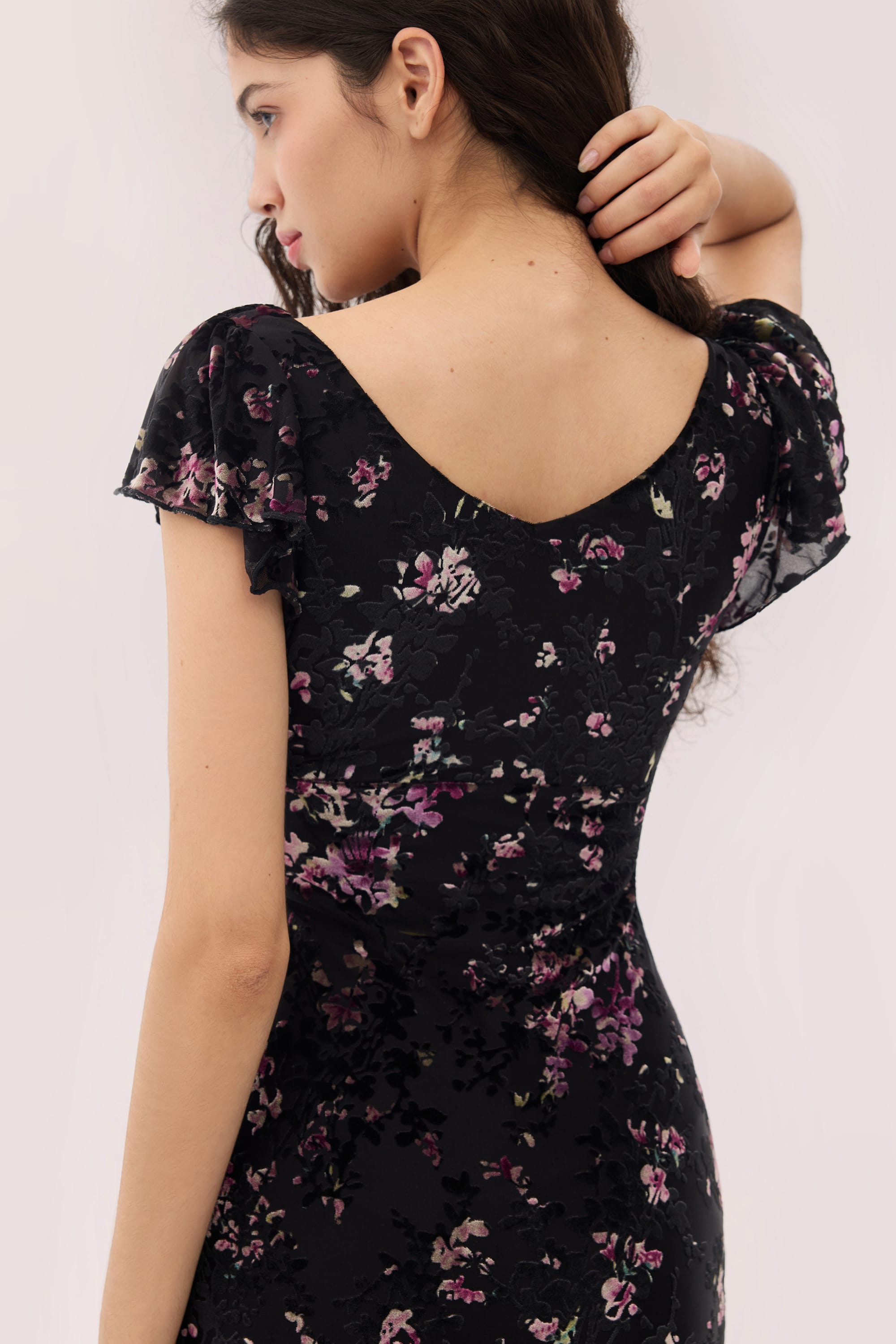 Kathleen Burnout Velvet Midi Dress in Black