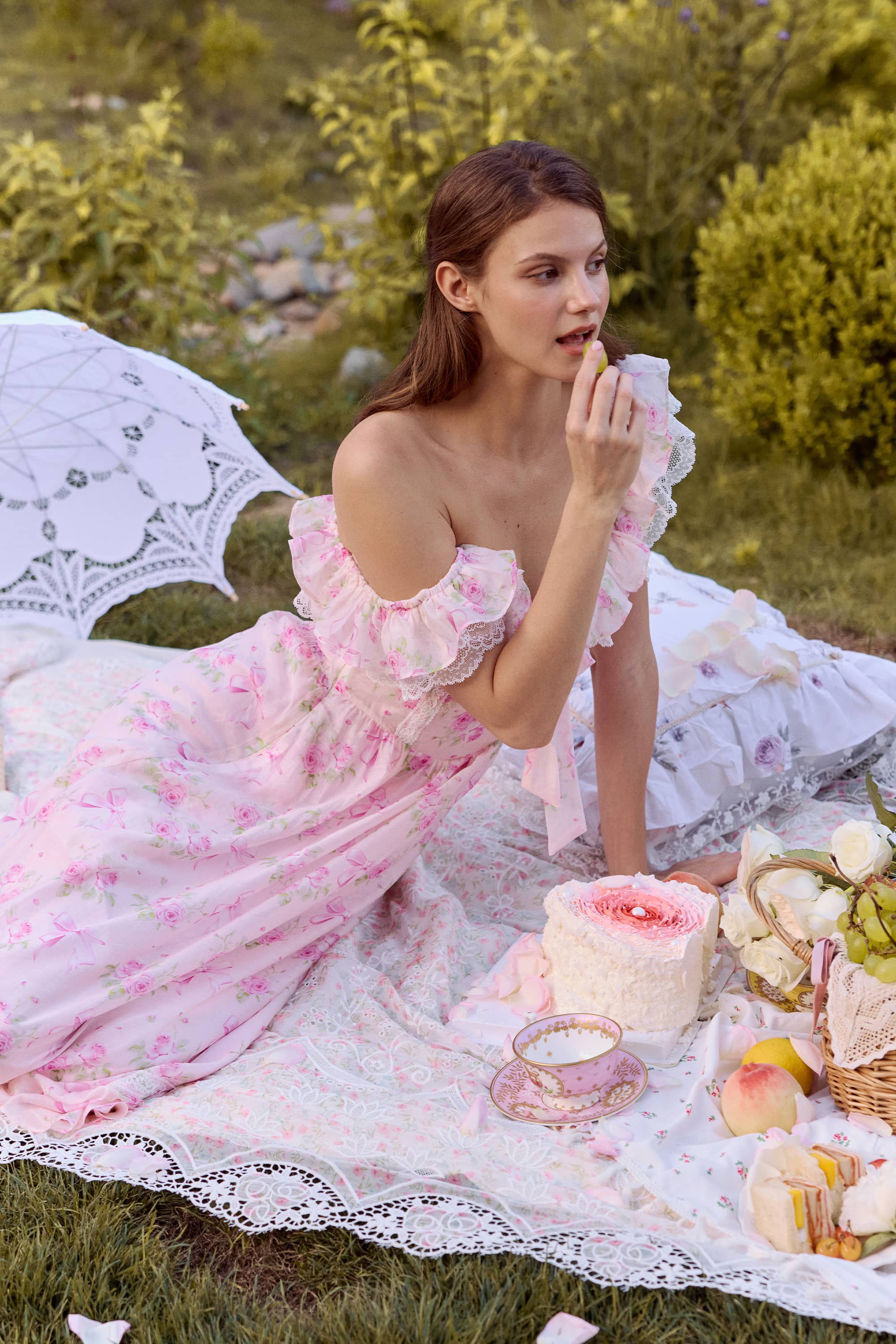 Anya Floral Crepe Midi Dress in Blush Pink