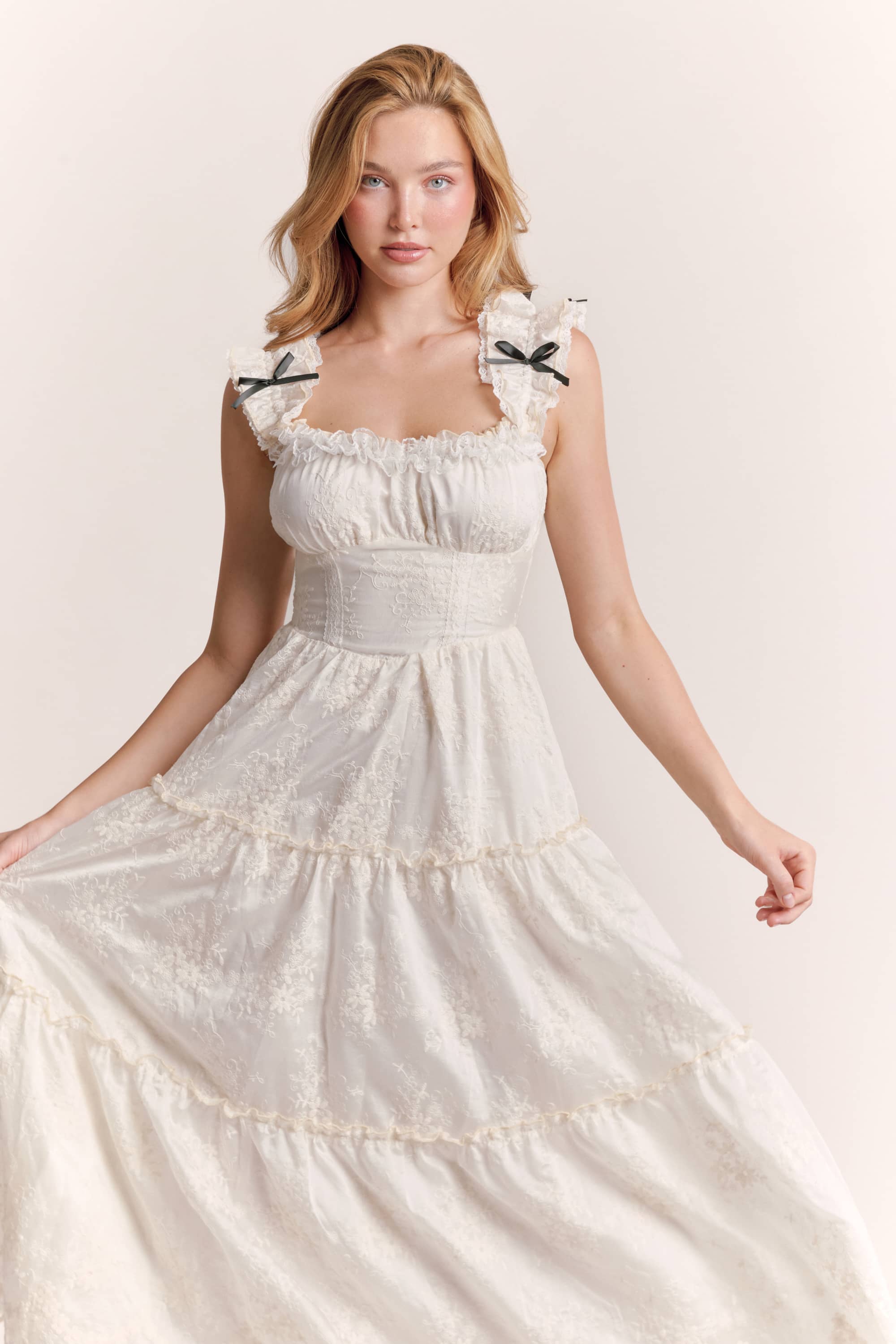 Daria Viscose Midi Dress in Ivory
