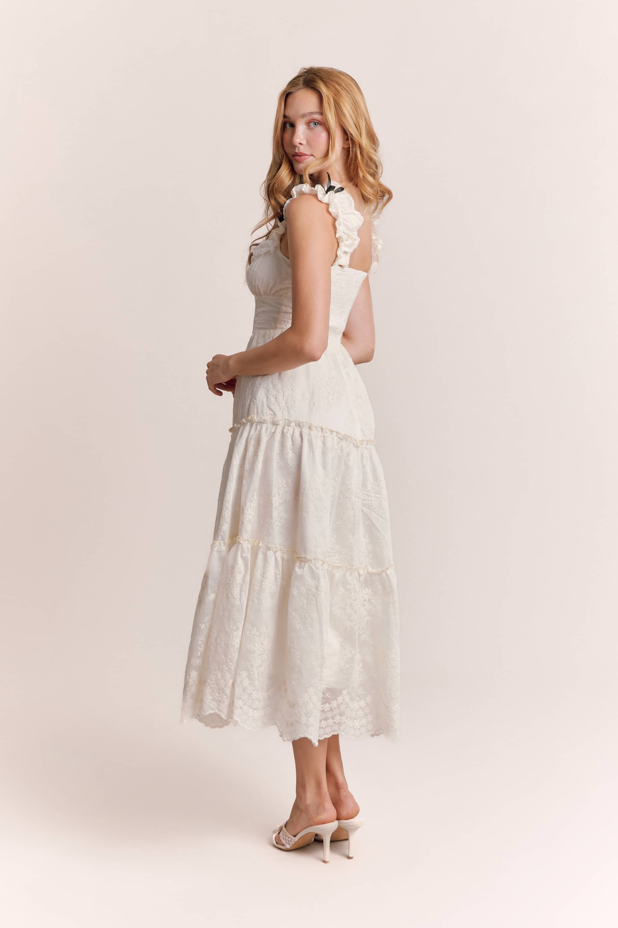 Daria Viscose Midi Dress in Ivory