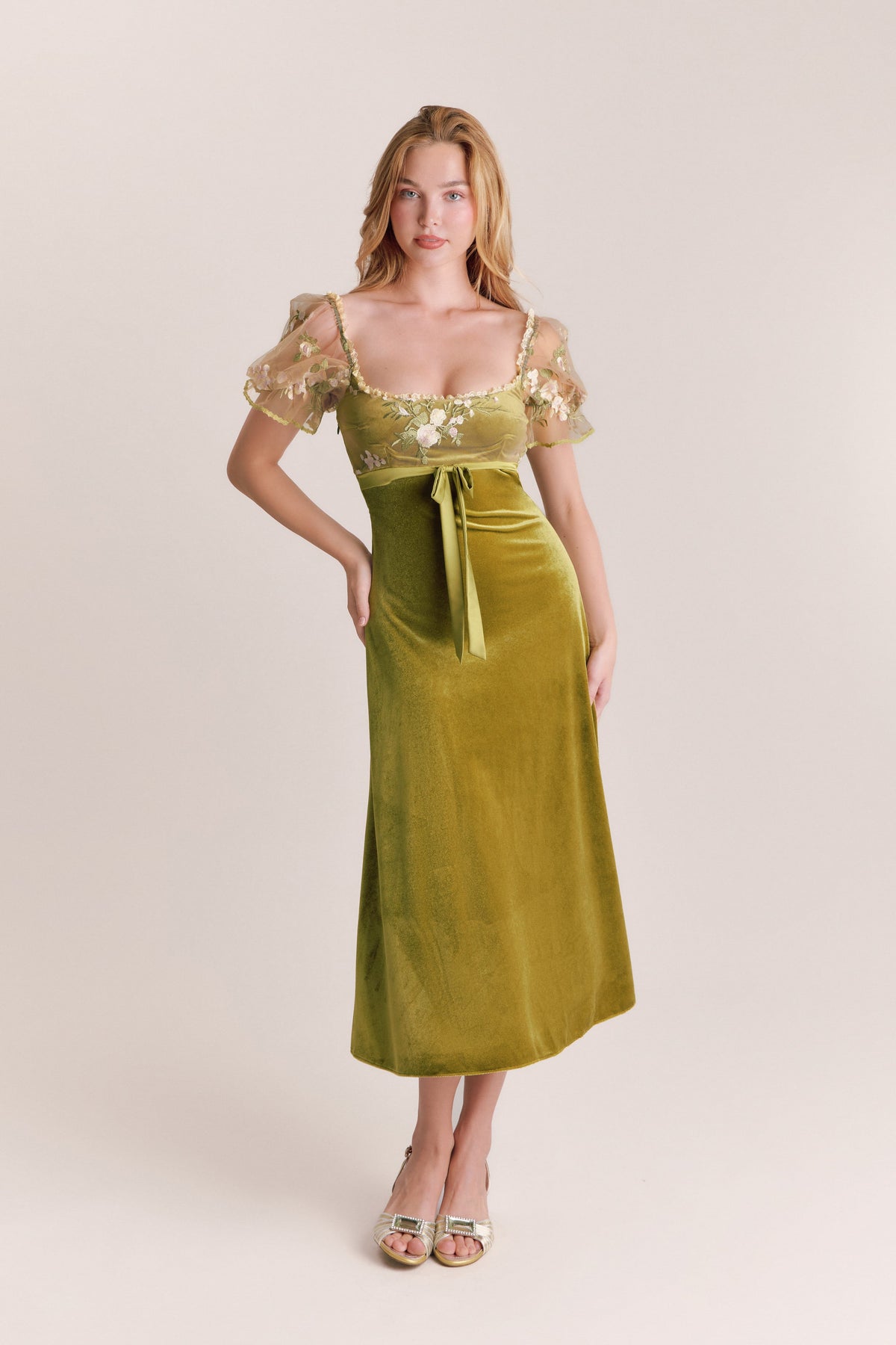 Liliana Green Velvet Puff Sleeve Midi Dress
