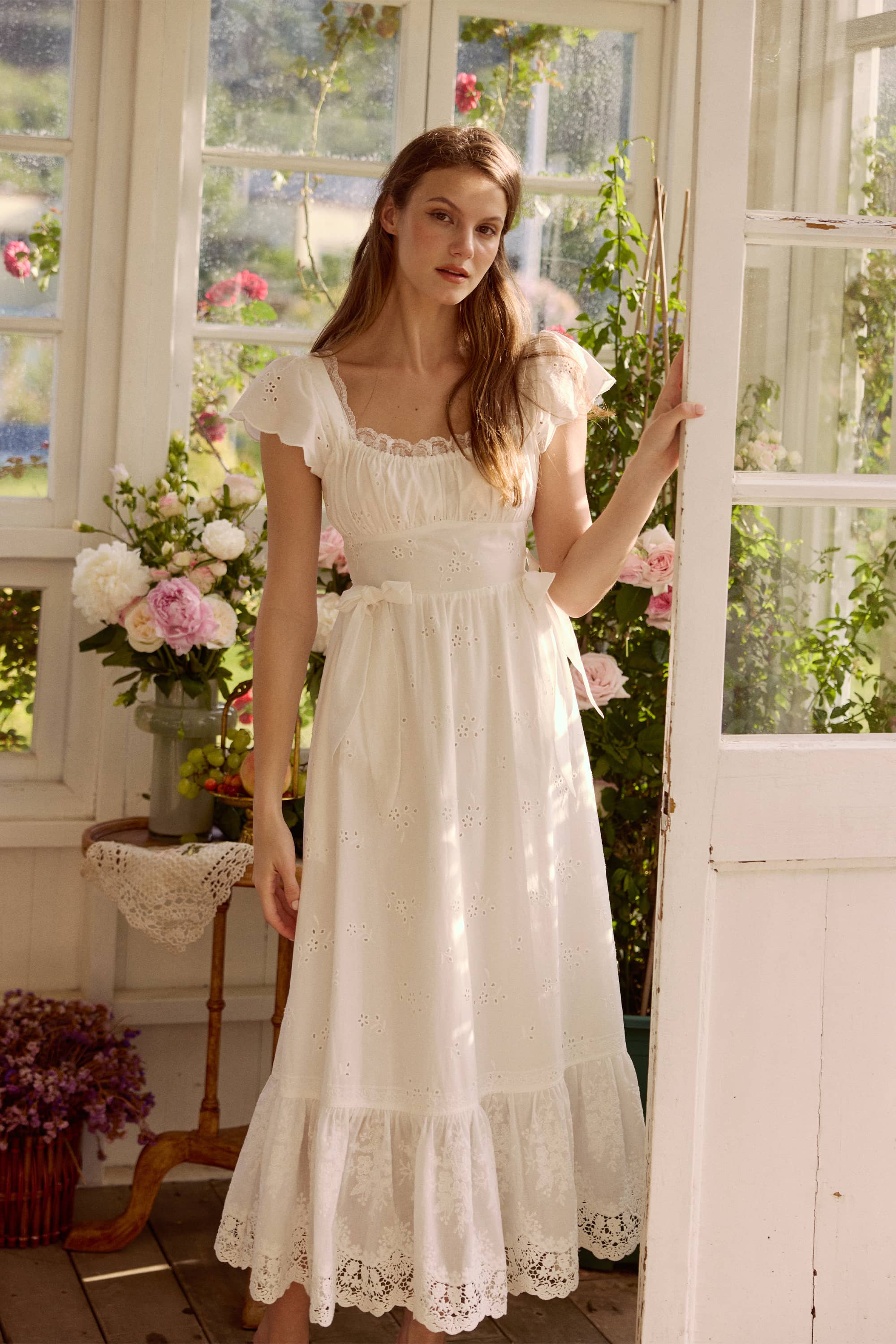 Antoneitte Embroidered Cotton Midi Dress in White