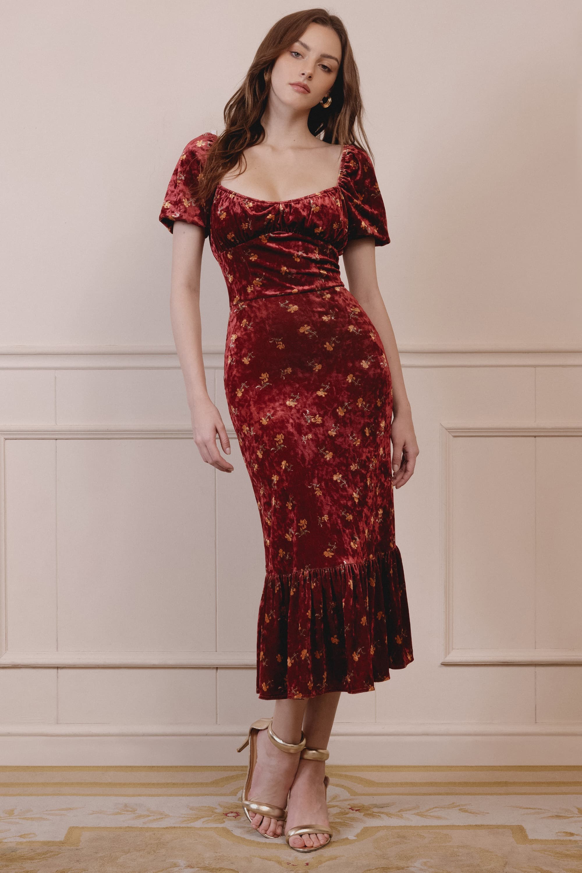 Brielle Floral Velvet Midi Dress in Burgundy Red